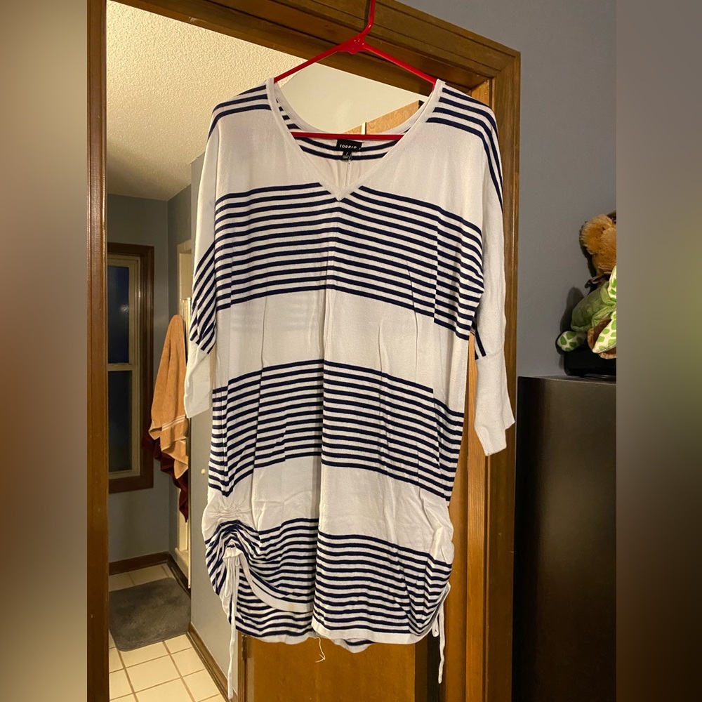 Scrunchie side sweater